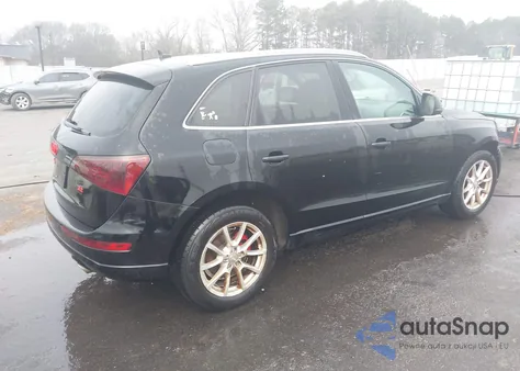 2010 Audi Q5 3.2 Premium z USA, uszkodzony, nr VIN WA1CKAFP4AA071368